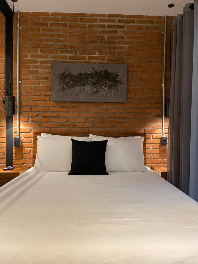 Hotel Oxu Solo Adultos Valle de Bravo Extérieur photo