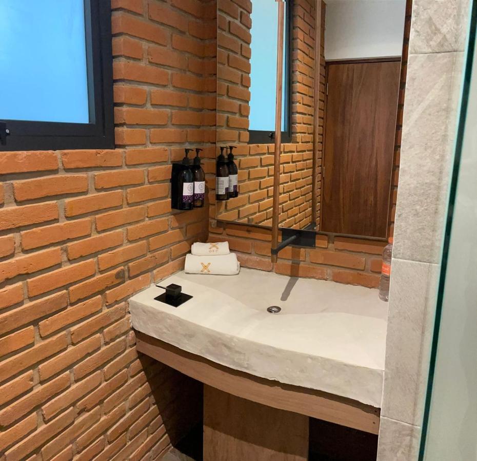 Hotel Oxu Solo Adultos Valle de Bravo Extérieur photo